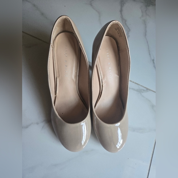 👠 Kelly & Katie - Nude heels from Charol - Size 10W - Dress Classic! - Picture 6 of 15